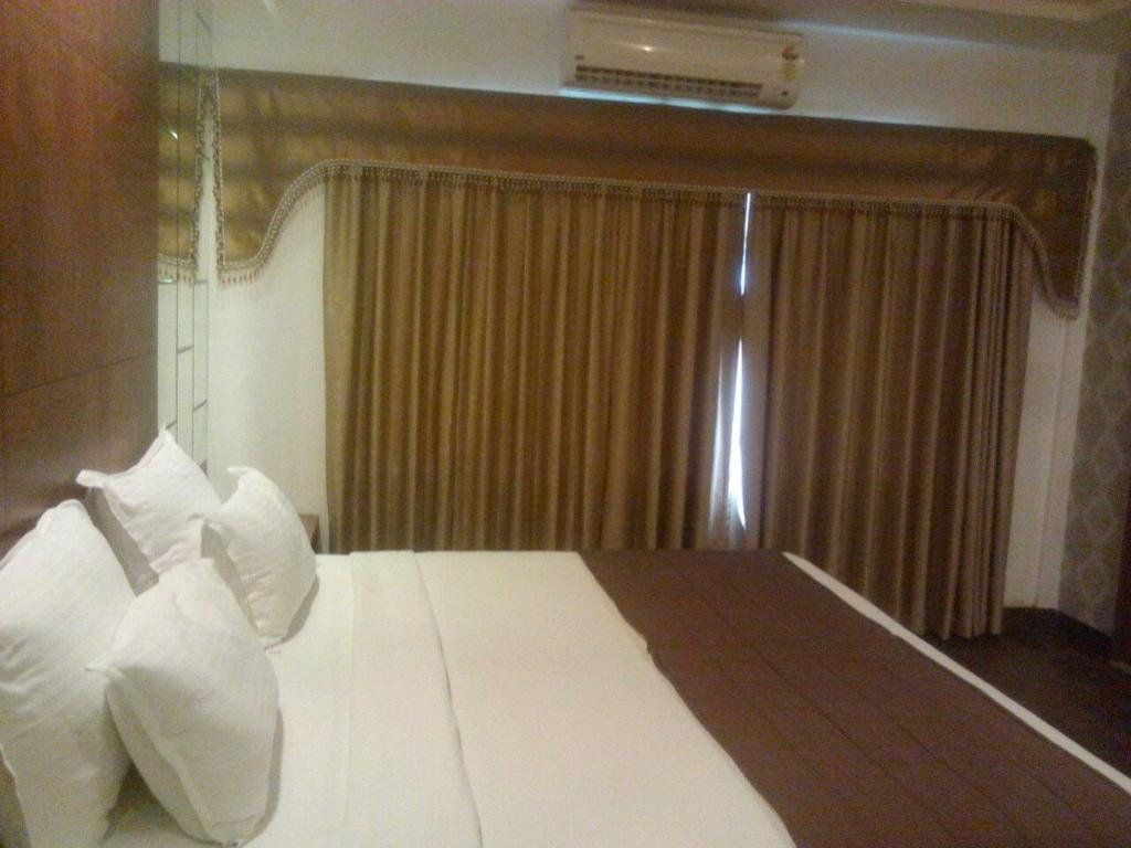 The Shiv Nautica Hotel Mundra Kültér fotó
